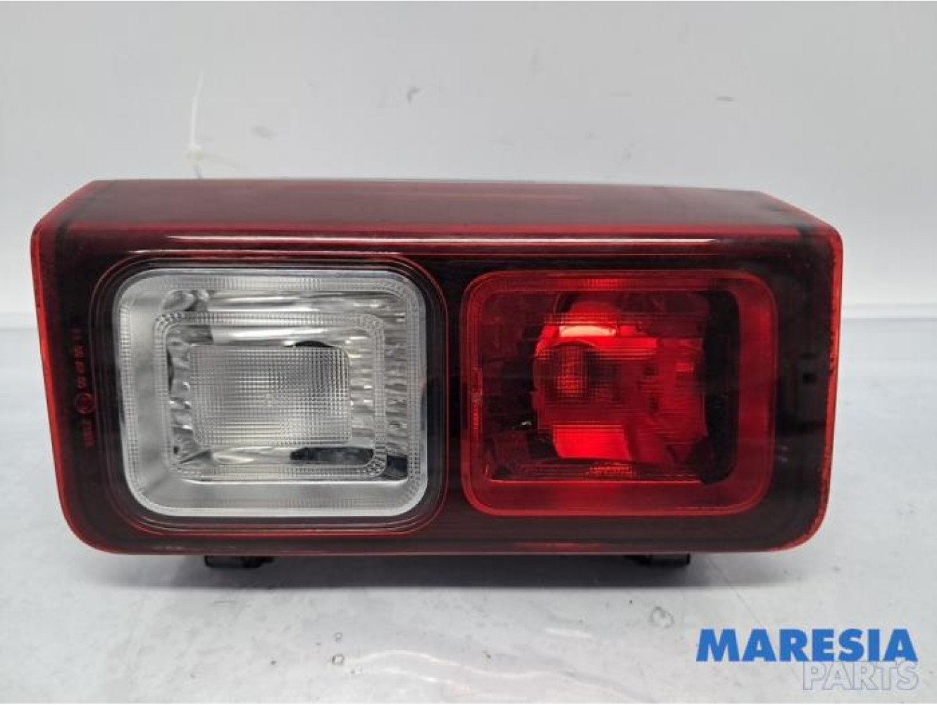 Renault - Trafic - Achteruitrijlicht rechts