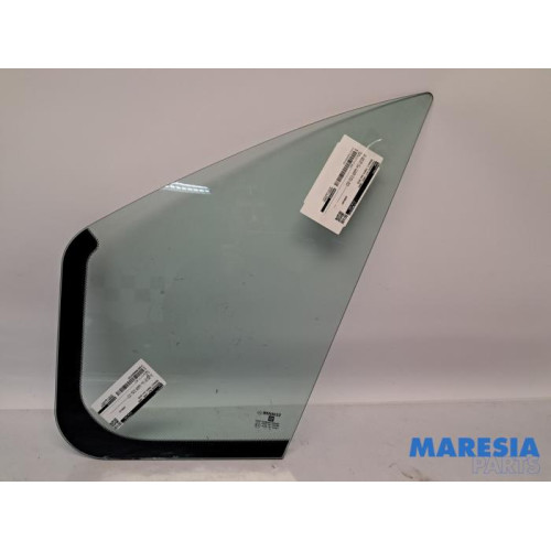 Renault - Trafic - Vitre triangulaire avant gauche