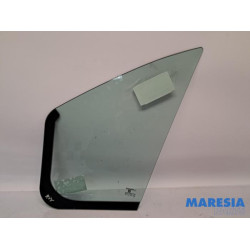 Renault - Trafic - Vitre triangulaire avant droite