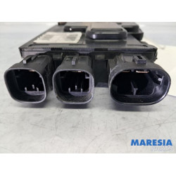Renault - Trafic - Voltage regulator