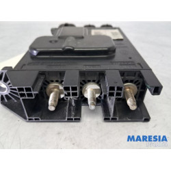 Renault - Trafic - Voltage regulator