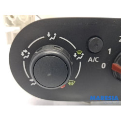 Renault - Trafic - Panneau de commandes chauffage