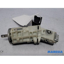 Renault - Trafic - Kontaktslot+Sleutel