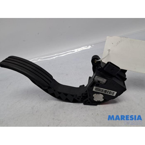 Renault - Trafic - Accelerator pedal