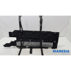 Renault - Megane - Beschermplaat bodem