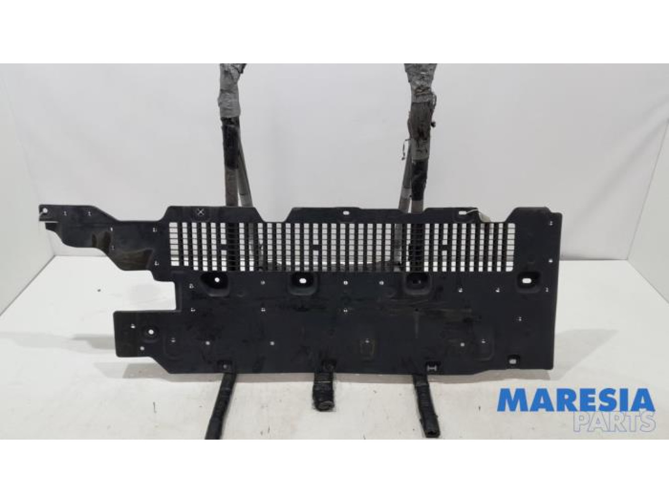 Renault - Megane - Beschermplaat bodem