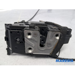 Renault - Trafic - Türschlossmechanik 2-türig rechts