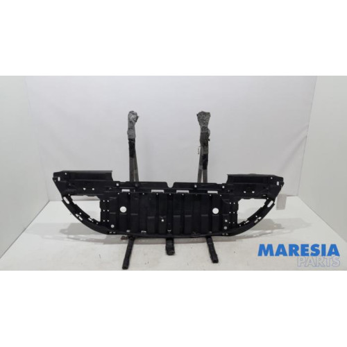 Renault - Clio - Stoßstange Bodenplatte