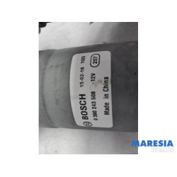 Renault - Trafic - Front wiper motor