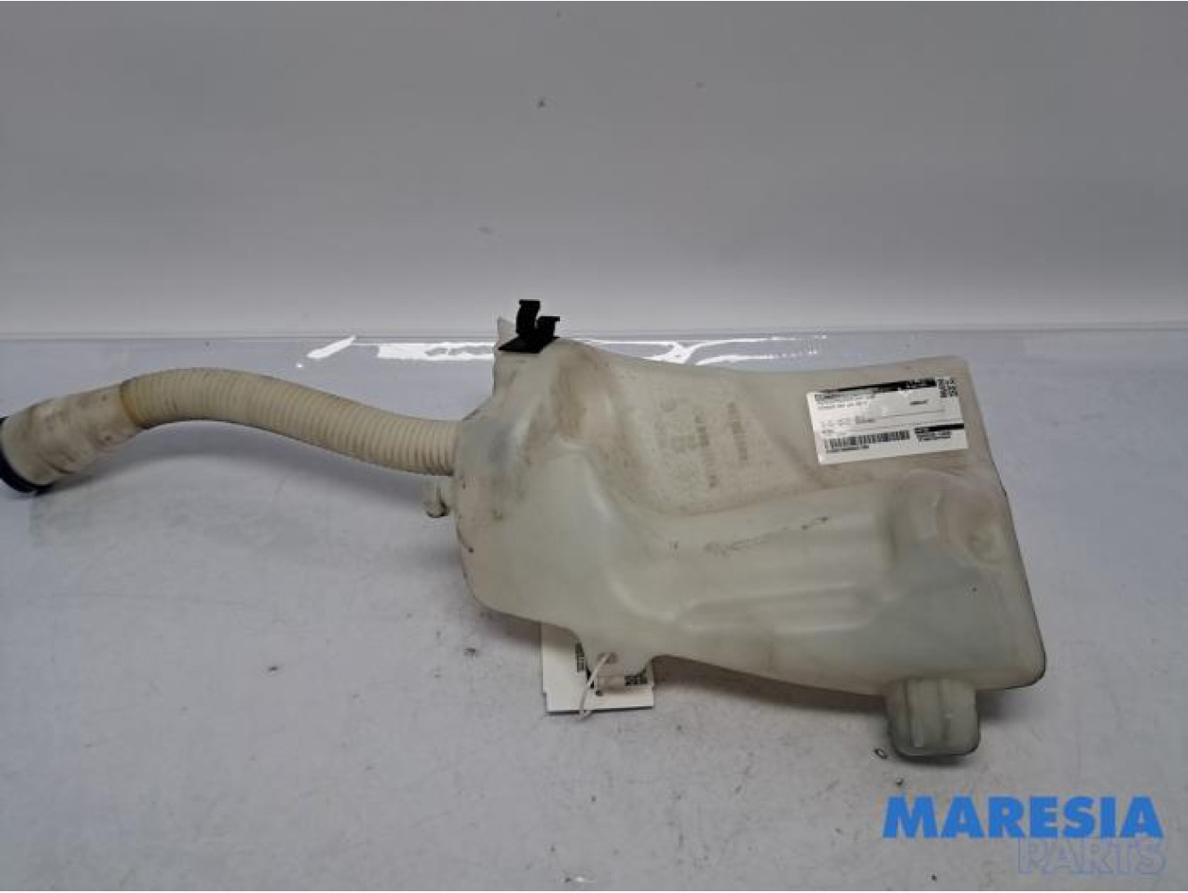 Citroen - DS4 - Ruitensproeiertank voor