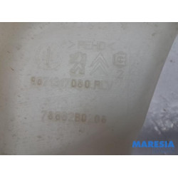 Citroen - DS4 - Ruitensproeiertank voor