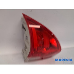 Peugeot - 2008 - Rücklicht links