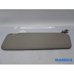 Renault - Trafic - Sonnenblende