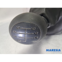 Renault - Trafic - Gear stick
