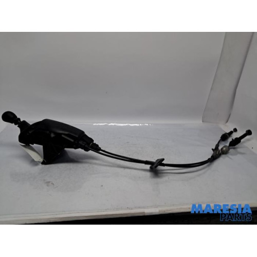 Renault - Trafic - Gear stick