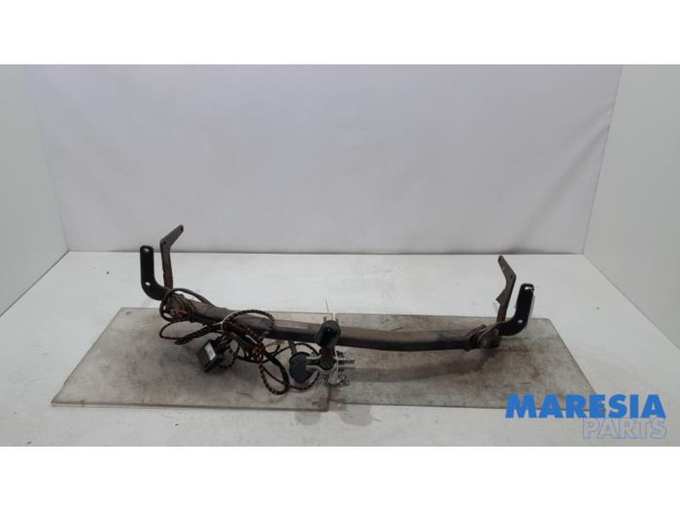 Citroen - C4 Picasso - Crochet d'attelage