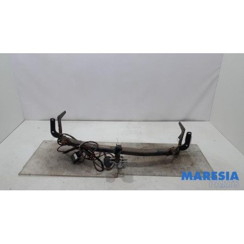 Citroen - C4 Picasso - Crochet d'attelage