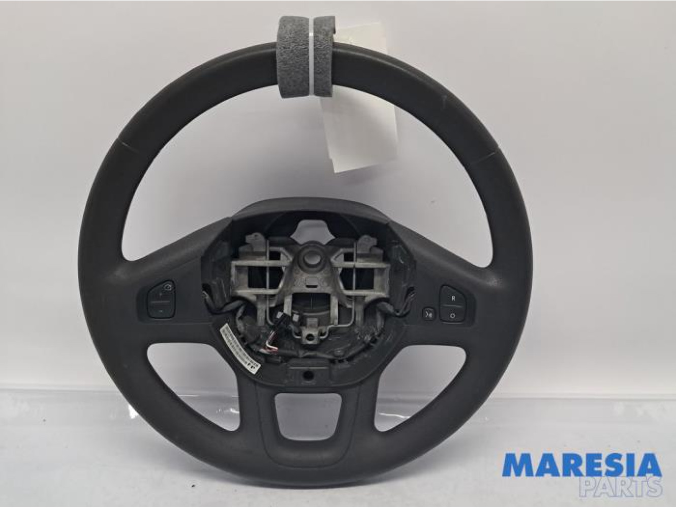Renault - Trafic - Steering wheel