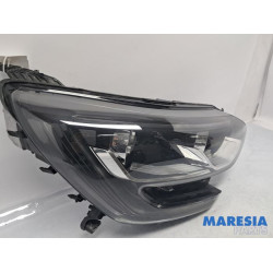 Renault - Megane - Headlight, right