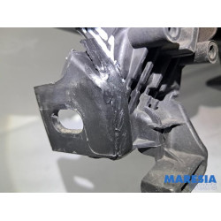 Renault - Megane - Headlight, right