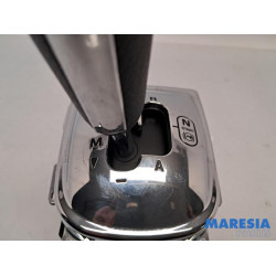 Peugeot - 2008 - Selectiehendel automaat