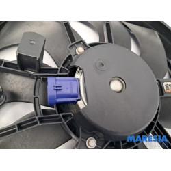 Renault - Clio - Fan motor
