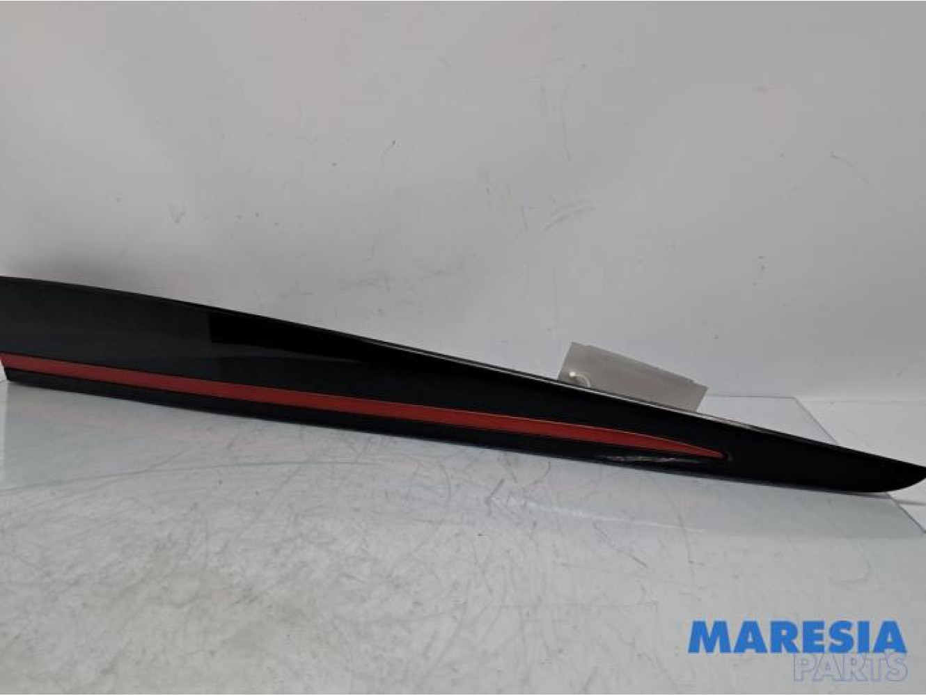 Renault - Clio - Türleiste