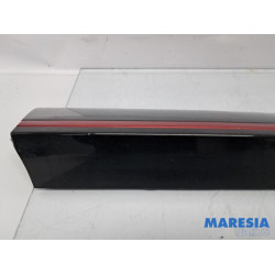 Renault - Clio - Türleiste