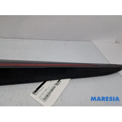 Renault - Clio - Türleiste