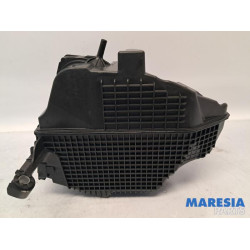 Renault - Clio - Luchtfilterhuis