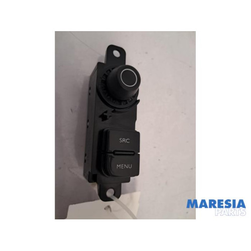 Peugeot - 2008 - Navigatie bedienings paneel