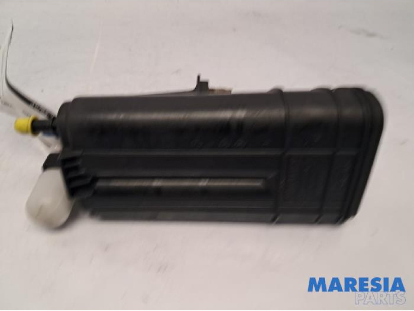 Renault - Clio - Filtre carbone