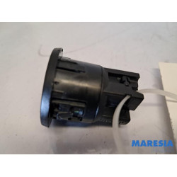 Peugeot - 2008 - AUX/USB aansluiting