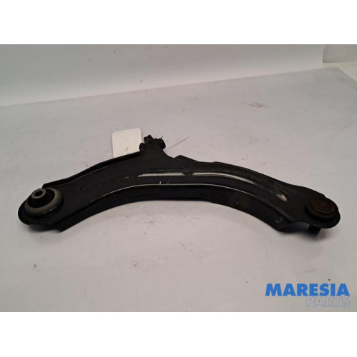 Renault - Clio - Front lower wishbone, left