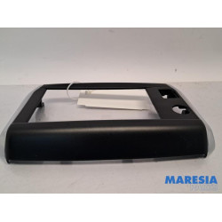 Peugeot - 2008 - Radiobedienfeld