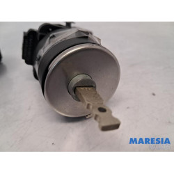 Peugeot - 2008 - Kontaktslot+Sleutel