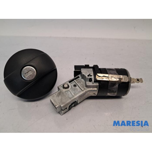 Peugeot - 2008 - Kontaktslot+Sleutel