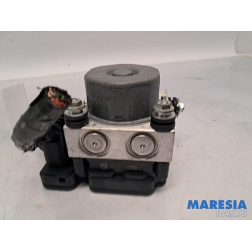 Renault - Clio - ABS Pumpe