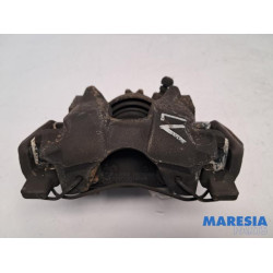 Renault - Clio - Front brake calliper, left