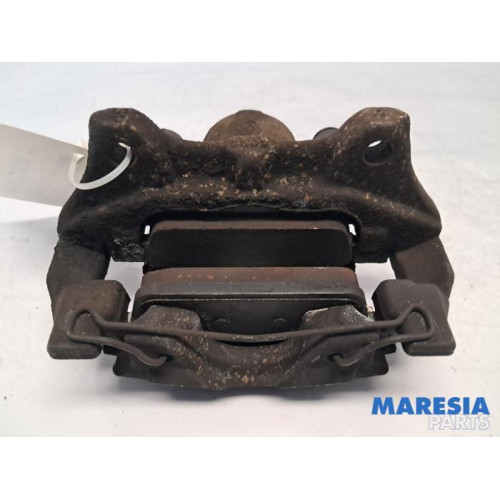 Renault - Clio - Bremszange rechts vorne