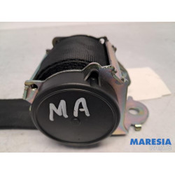 Peugeot - 2008 - Rear seatbelt, centre