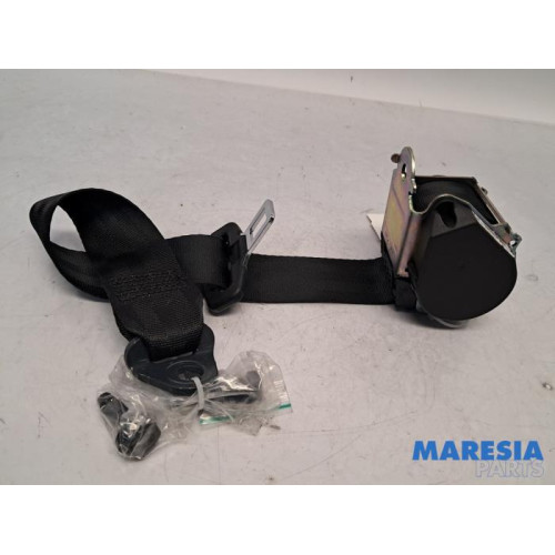 Peugeot - 2008 - Rear seatbelt, centre