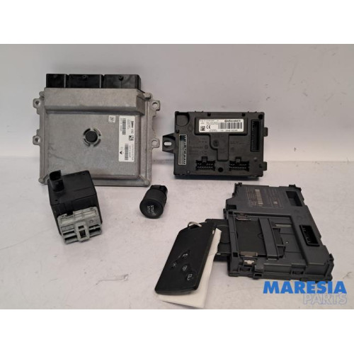 Renault - Clio - Steuergerät Motormanagement