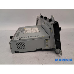 Renault - Clio - Regelunit Multi Media