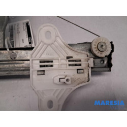 Renault - Clio - Rear door window mechanism 4-door, right