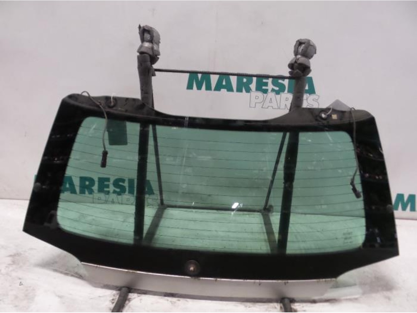 Fiat - Stilo - Rear window