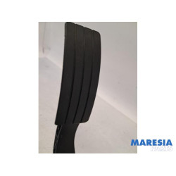 Renault - Clio - Accelerator pedal