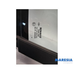 Renault - Clio - Vitre triangulaire avant gauche