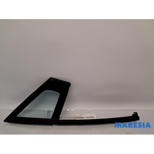 Renault - Clio - Vitre triangulaire avant droite
