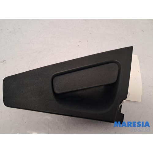 Renault - Clio - Poignée portière 4portes arrière droite